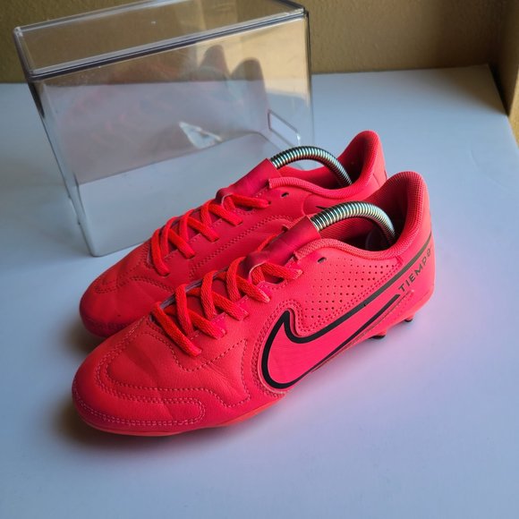 NIKE JR. TIEMPO LEGEND 9 Club, FG/MG Soccer Cleats - Youth size 5Y - Picture 7 of 11